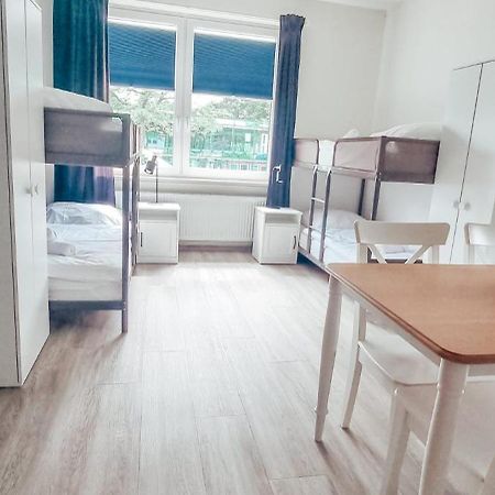 Sechsbettzimmer "Blau" In Zentraler Lage Brema Exterior foto