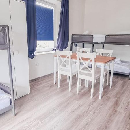 Sechsbettzimmer "Blau" In Zentraler Lage Brema Exterior foto
